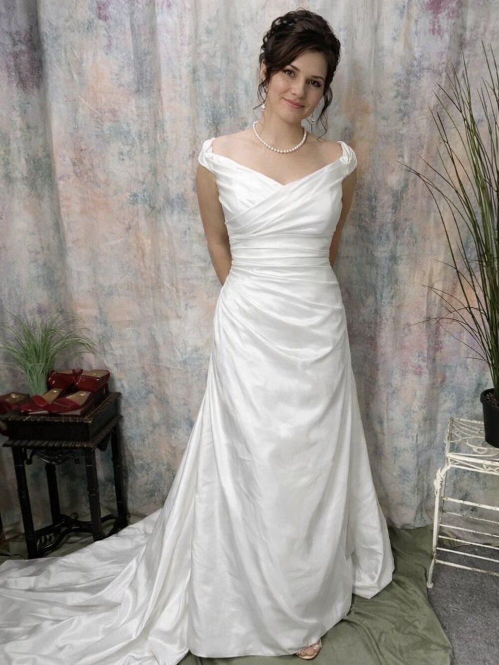 NEW📌 Alfred Angelo Diamond White  Georgious Wedding Gown with long Train